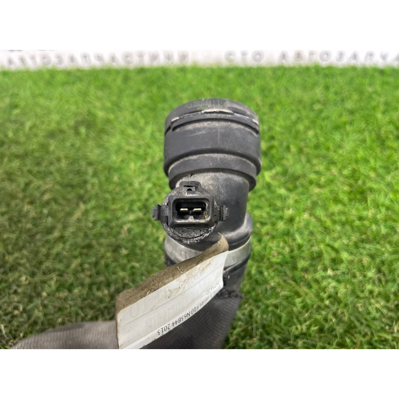 Патрубок (система охлаждения) BMW 5-series F10 2013 N63B44 7575620