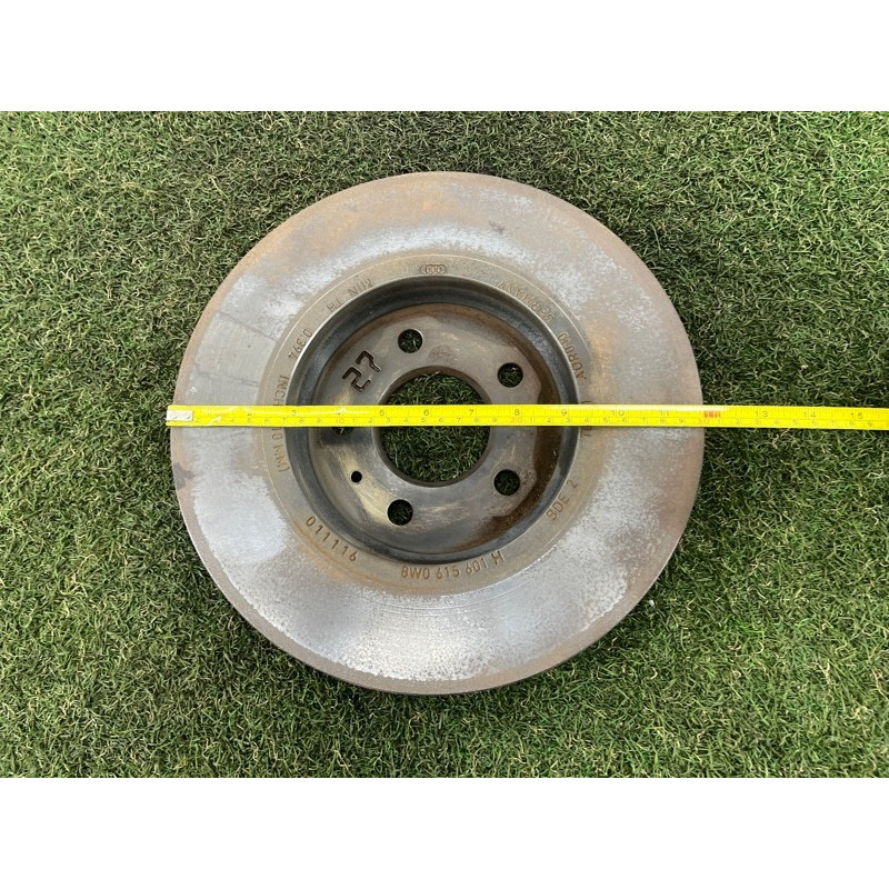 Тормозной диск (тормозная система) AUDI A4 B9 2017 2.0 8W0615601H