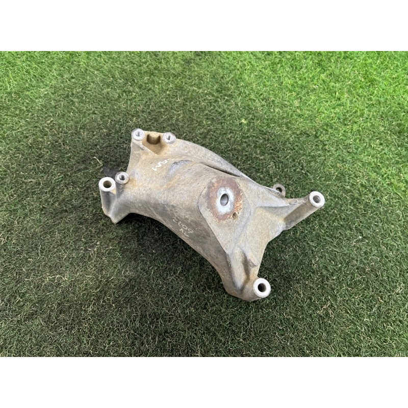 Кронштейн двигателя (кронштейны двигателя) Volkswagen Amarok 2H 2012 2.0 03L199308