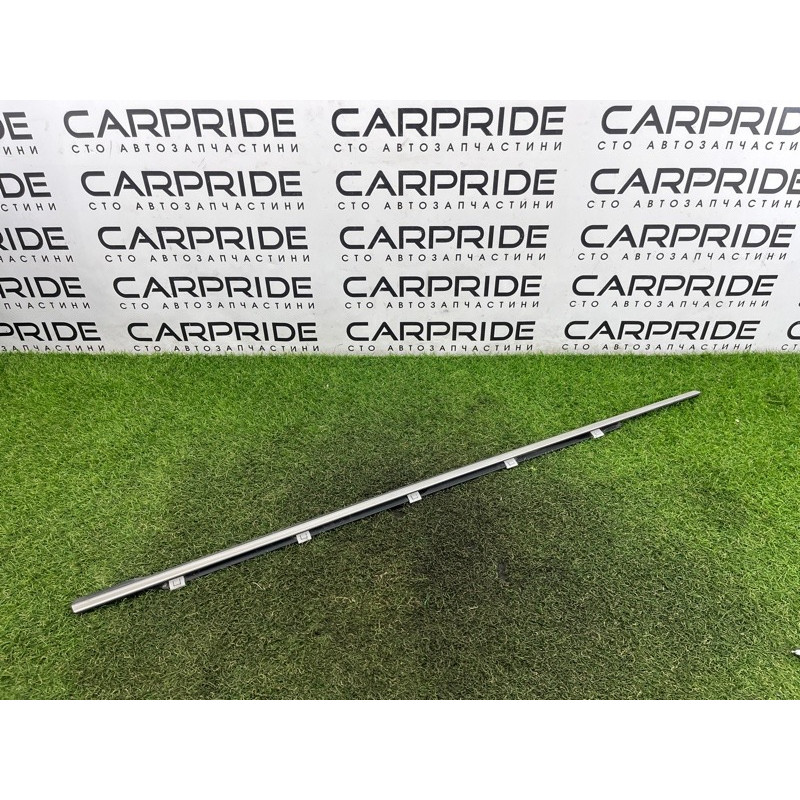 Молдинг стекла (кузов и элементы) Hyundai Ioniq AE 2019 Electro 82220G2010