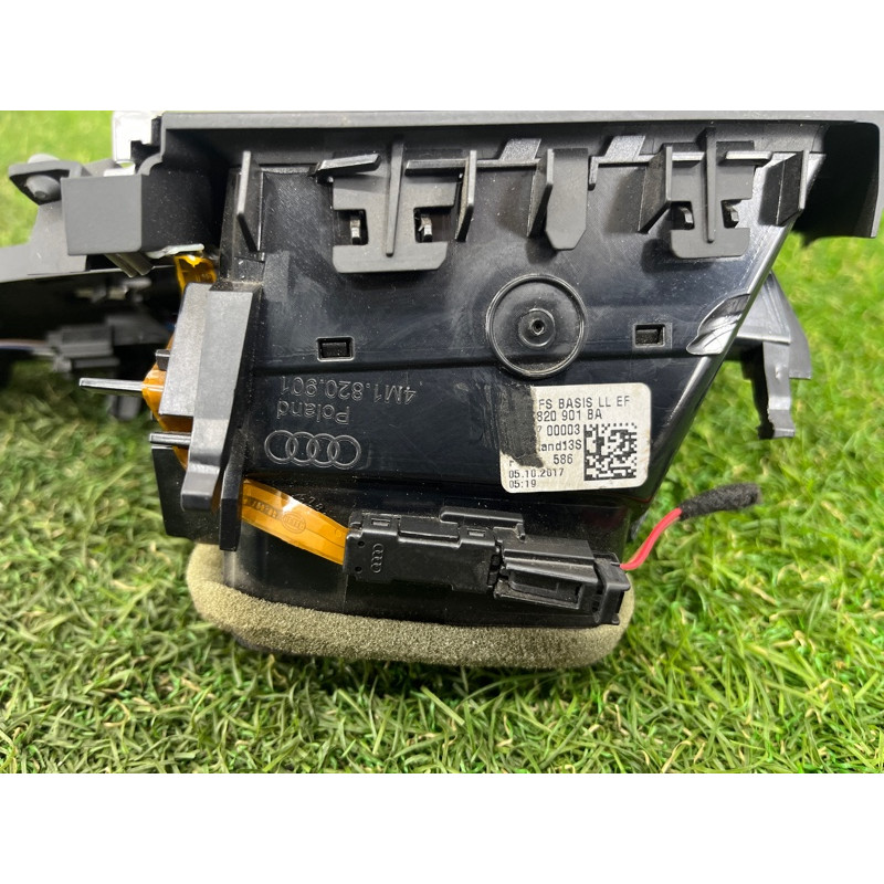 Дефлектор воздуховода (салон) AUDI Q7 4M 2018 3.0 TFSi 4M1820901BA6PS