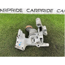 Кронштейн генератора