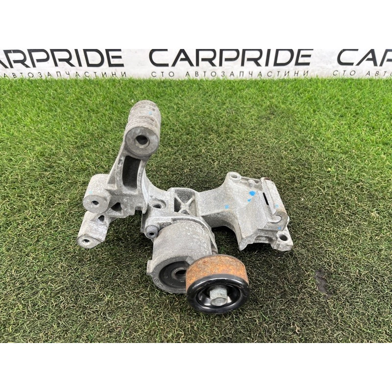 Кронштейн генератора (кронштейны двигателя) Hyundai Santa Fe TM 2019 2.4GDI 252802GGC4