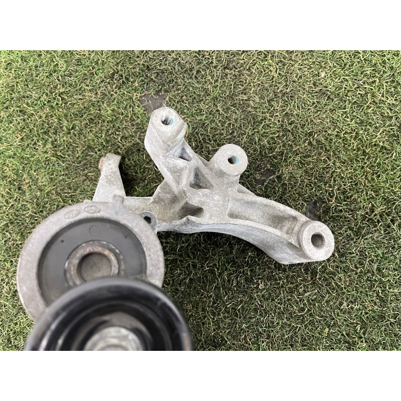 Кронштейн генератора (кронштейны двигателя) Hyundai Santa Fe TM 2019 2.4GDI 252802GGC4