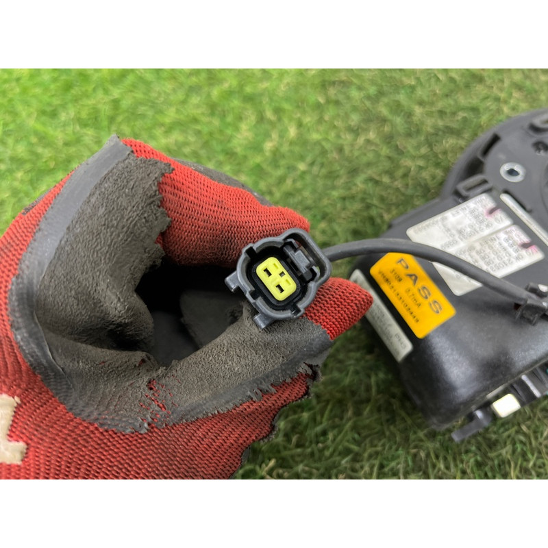 Лючок разъёма зарядки (кузов и элементы) Hyundai Ioniq AE 2021 1.6 Hybrid 81596G7001