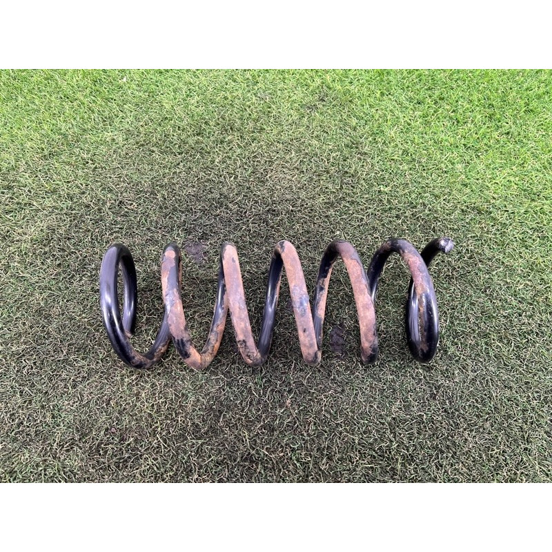 Пружина подвески (подвеска) Volkswagen Touareg II NF 2013 3.0 7P6511115AD