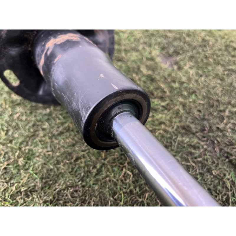 Амортизатор (подвеска) Volkswagen Touareg II NF 2013 3.0 7P6513029AR