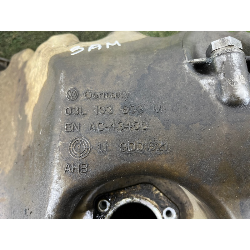 Поддон двигателя (двигатель и элементы) Volkswagen Amarok 2H 2012 2.0 03L103603M