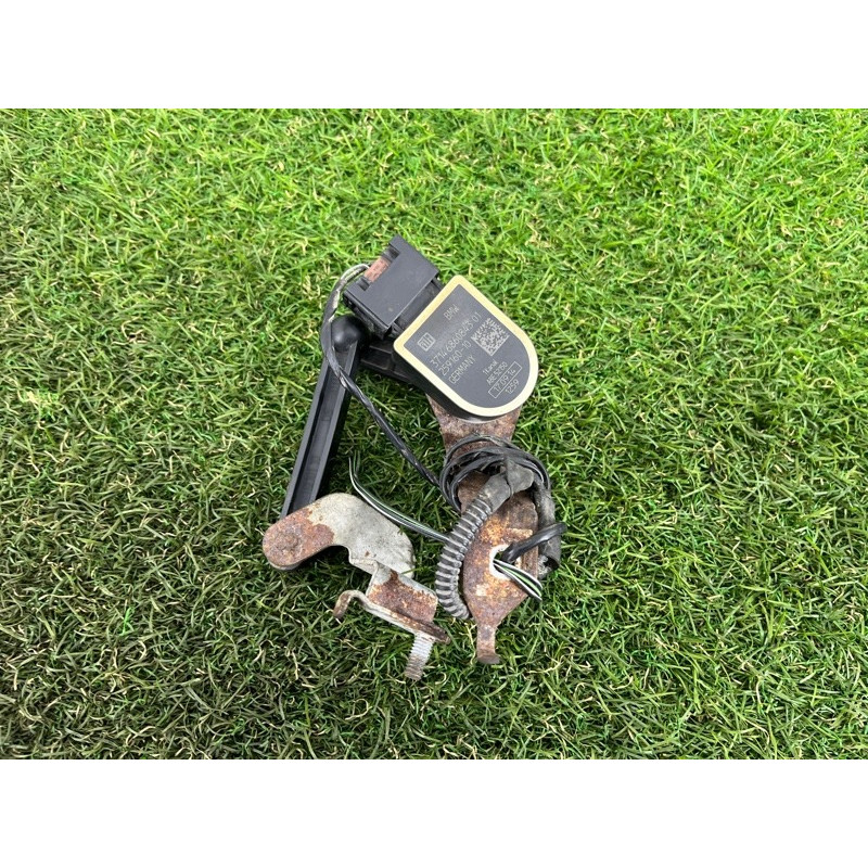 Датчик положения кузова (электрика / датчики) BMW 4-series F32 2015 2.0 37146870000