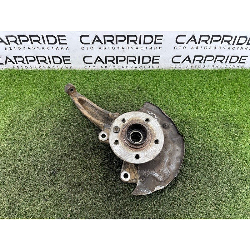 Поворотный кулак (подвеска) Volkswagen Amarok 2H 2012 2.0 2H0407257D