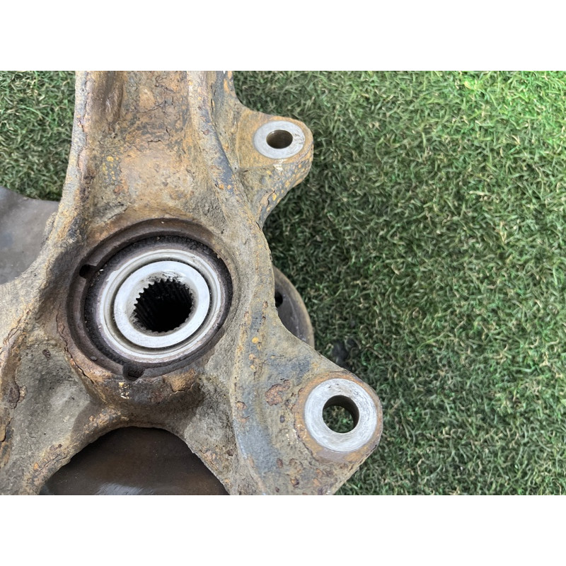 Поворотный кулак (подвеска) Volkswagen Amarok 2H 2012 2.0 2H0407257D