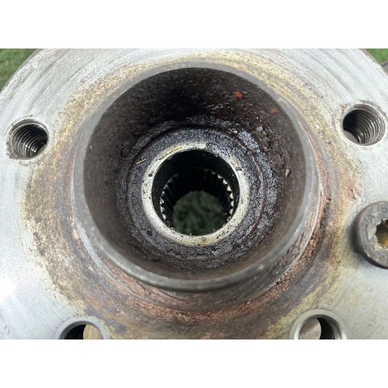 Поворотный кулак (подвеска) Volkswagen Amarok 2H 2012 2.0 2H0407257D