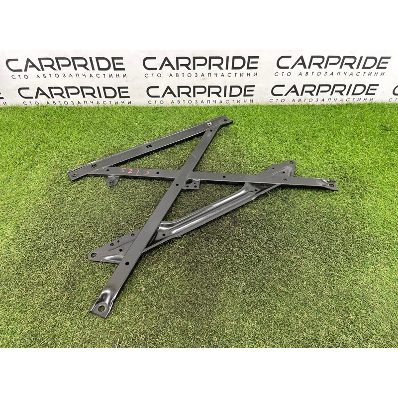 Распорка переднего подрамника (подвеска) AUDI Q5 8R 2012 3.2 CALB 8T1399345J