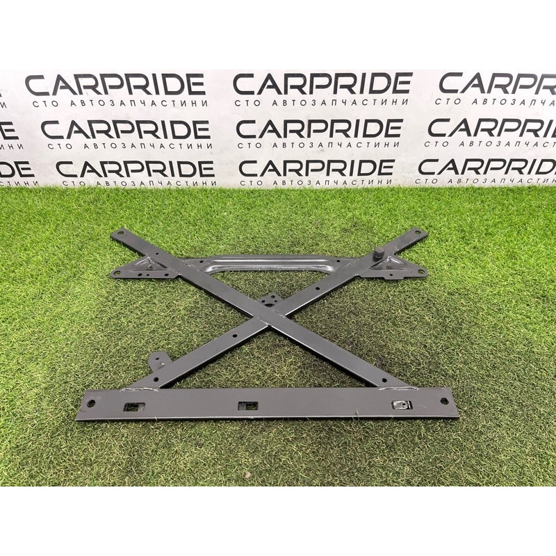 Распорка переднего подрамника (подвеска) AUDI Q5 8R 2012 3.2 CALB 8T1399345J