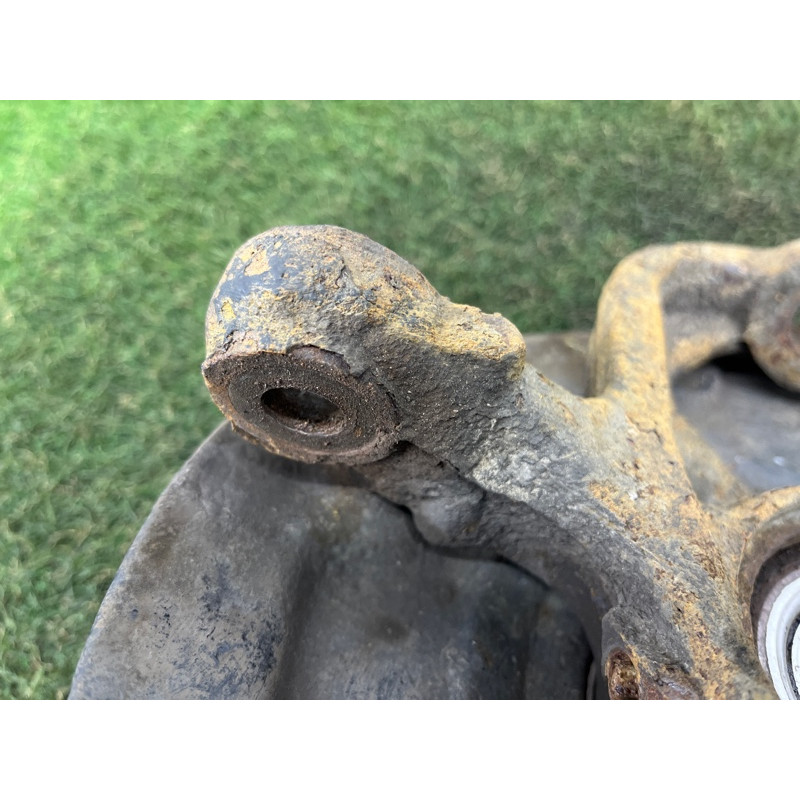 Поворотный кулак (подвеска) Volkswagen Amarok 2H 2012 2.0 2H0407258D