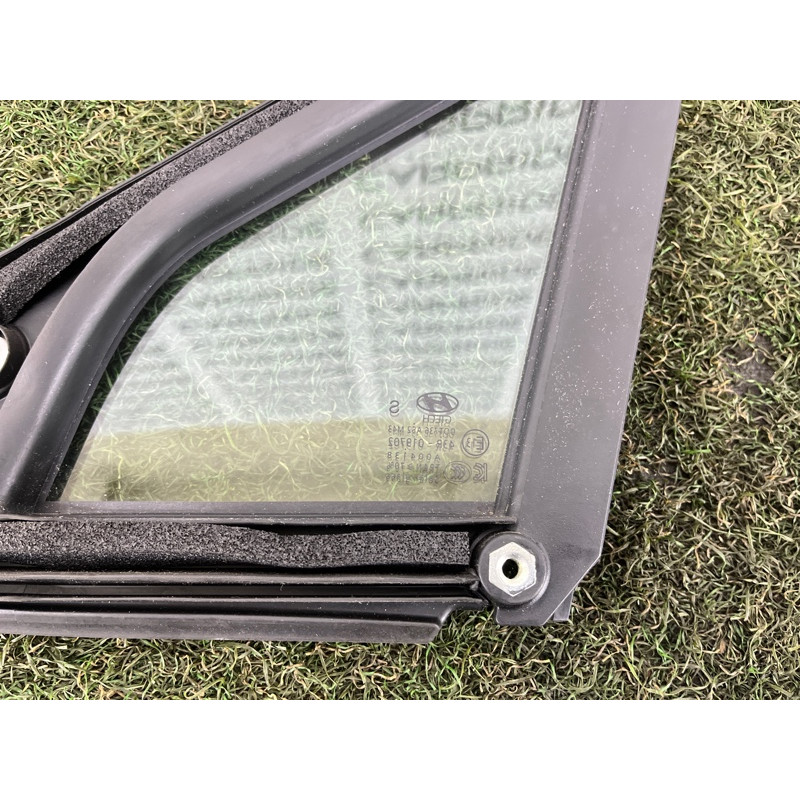 Форточка дверцят (кузов і елементи) Hyundai Santa Fe TM 2019 2.4GDI 82580S1010