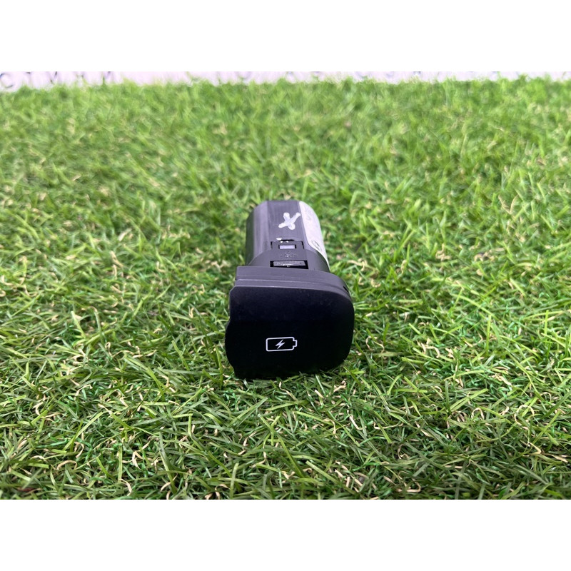 USB роз'єм (електрика) Hyundai Santa Fe TM 2019 2.4GDI 96125S1000
