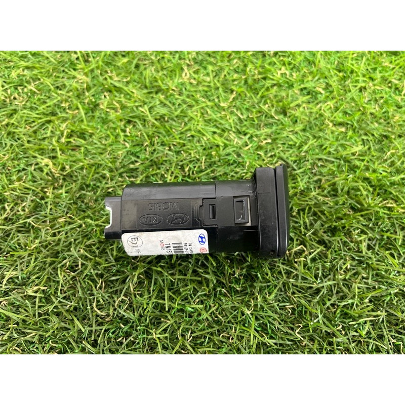 USB роз'єм (електрика) Hyundai Santa Fe TM 2019 2.4GDI 96125S1000
