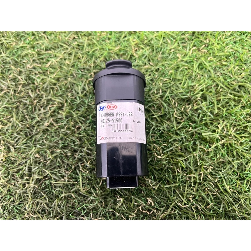 USB роз'єм (електрика) Hyundai Santa Fe TM 2019 2.4GDI 96125S1500