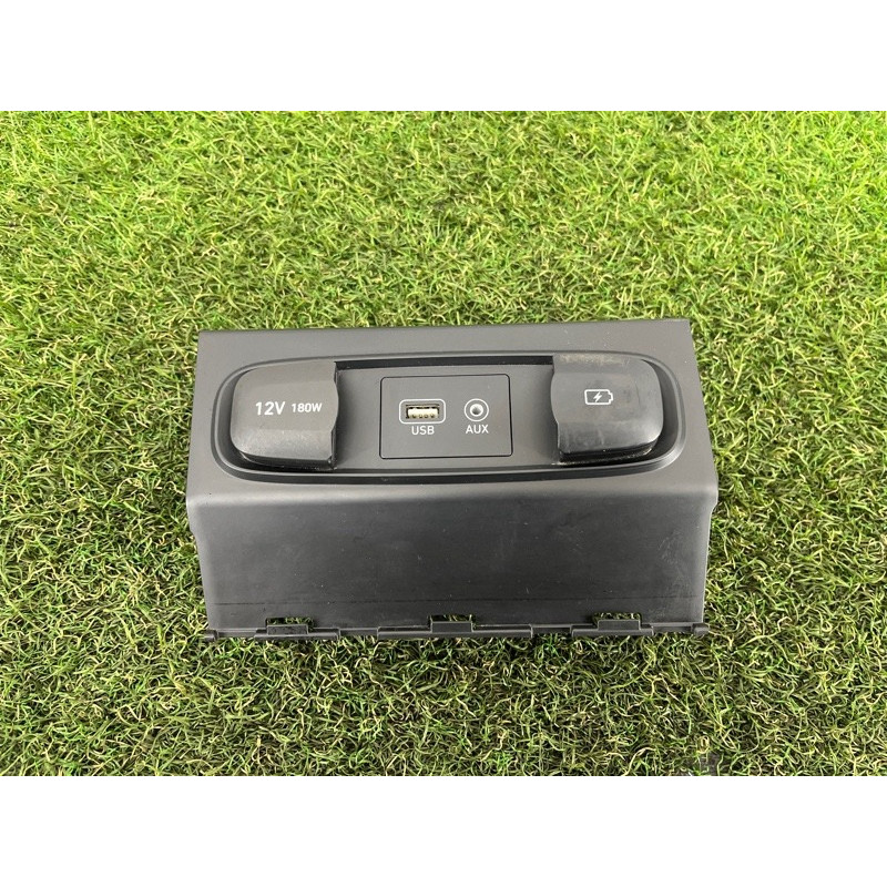 Гнездо USB/AUX (электрика) Hyundai Santa Fe TM 2019 2.4GDI 84630S20204X
