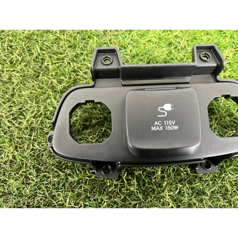 Розетка (электрика) Hyundai Santa Fe TM 2019 2.0 GDi Turbo 95260S2000