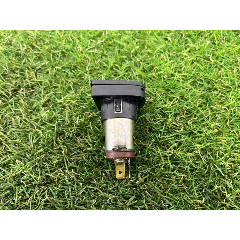 Прикуриватель (электрика) Hyundai Santa Fe TM 2019 2.4GDI 95120J3000