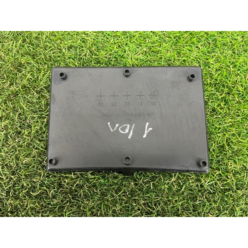 Коврик центральной консоли (салон) Hyundai Ioniq AE 2021 1.6 Hybrid 95570G2100