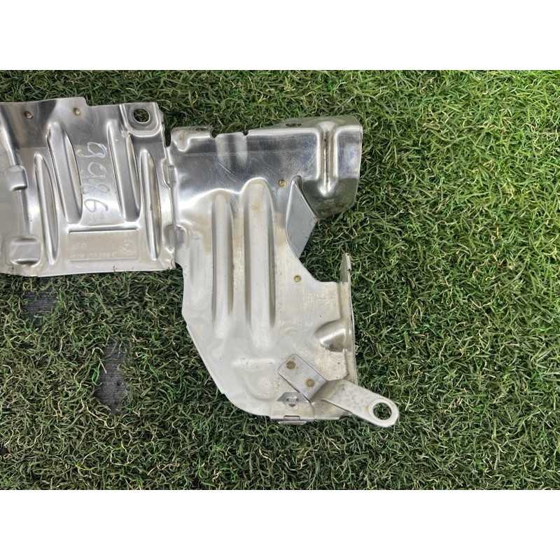 Защита турбины (выпускная система) AUDI A3 8V 2018 2.0 CZRA 06K129596C