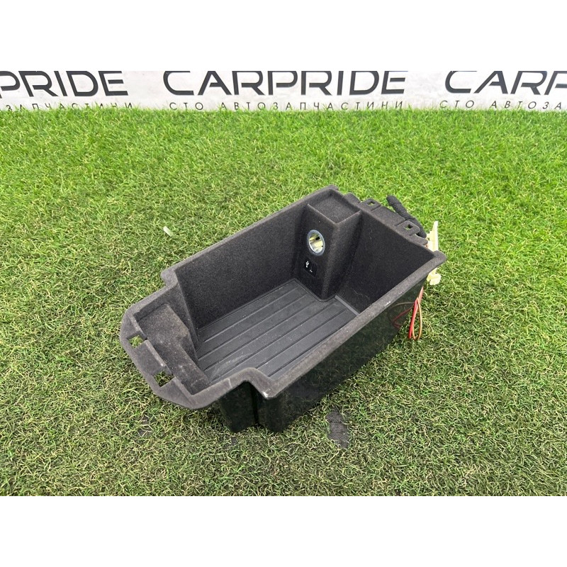 Ящик центральной консоли (салон) BMW 5-series G30 2017 2.0 B46B20 51169330670