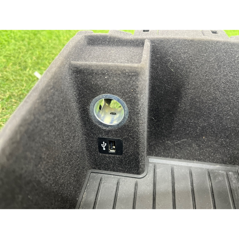 Ящик центральной консоли (салон) BMW 5-series G30 2017 2.0 B46B20 51169330670