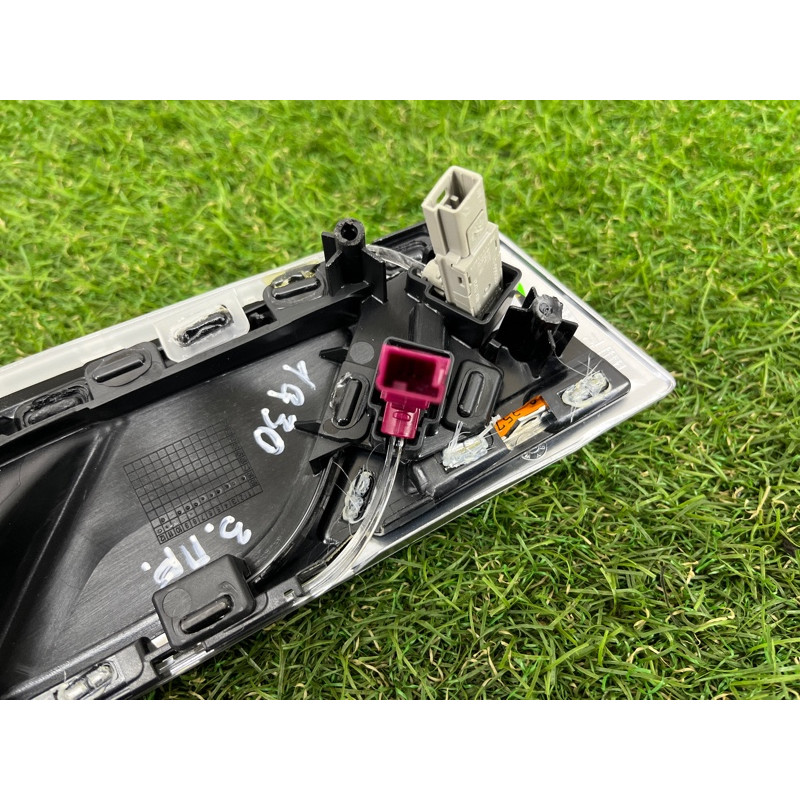 Ручка дверей внутрішня (салон) BMW 5-series G30 2017 2.0 B46B20 51427488508