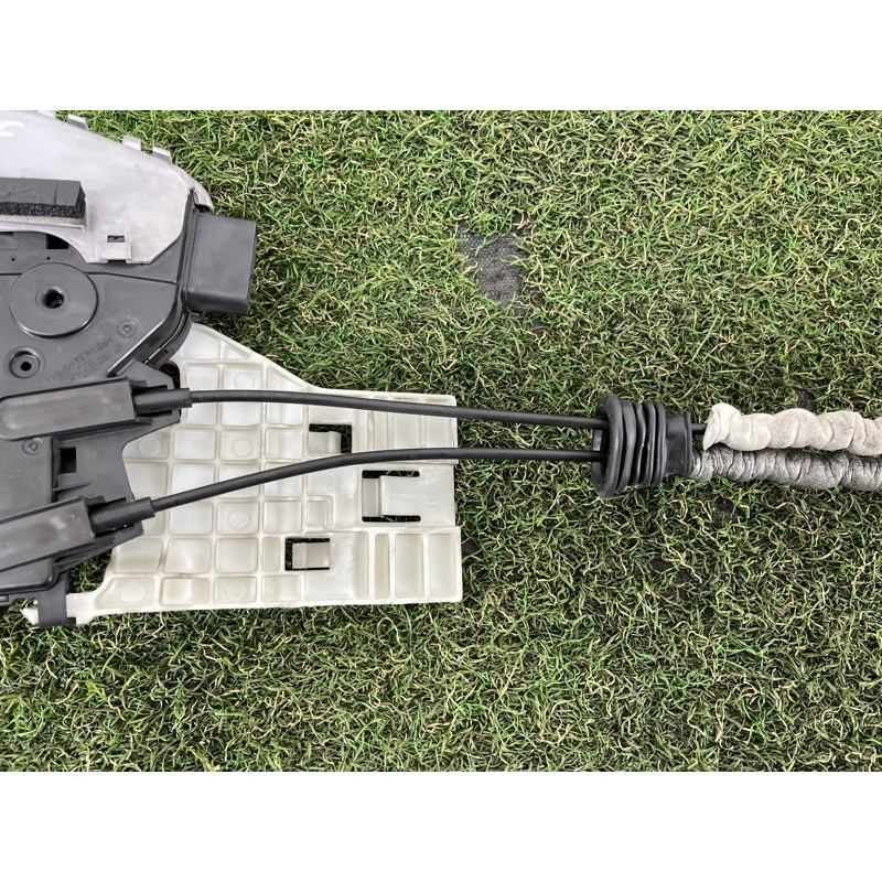 Замок двери (кузов и элементы) Hyundai Ioniq AE 2021 1.6 Hybrid 81310G2010