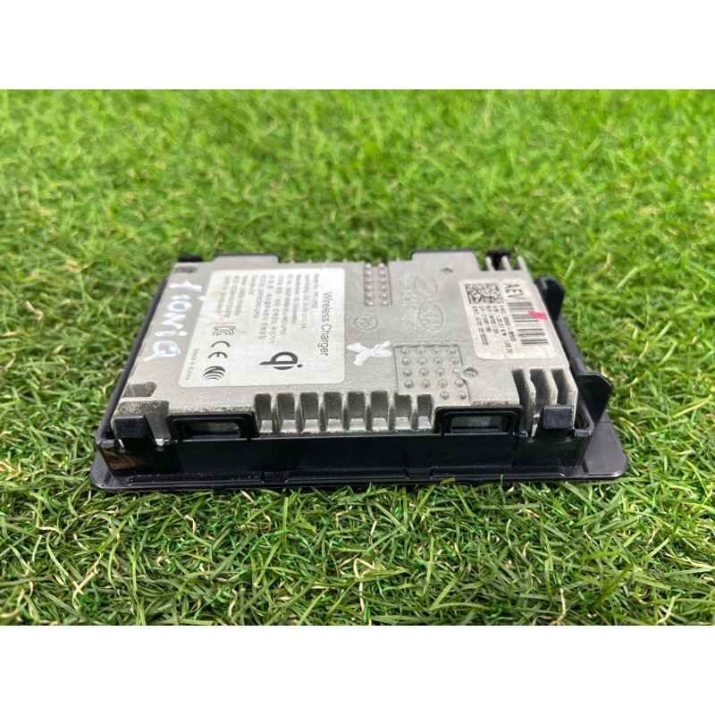 Блок управления беспроводной зарядкой (электрика / блок управления) Hyundai Ioniq AE 2021 1.6 Hybrid 95560G2500