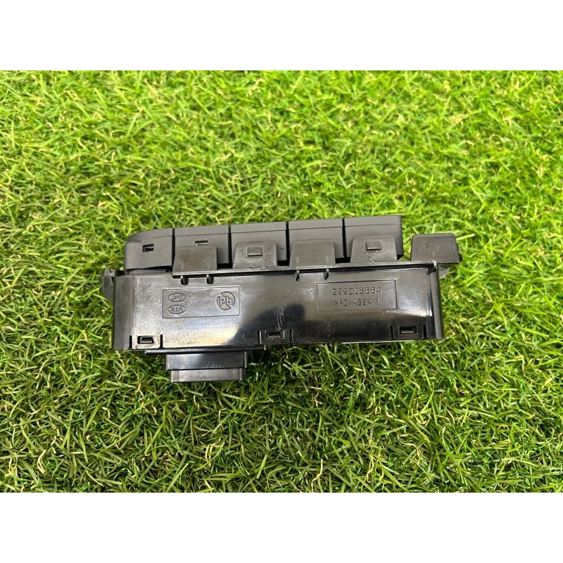 Блок кнопок (электрика / кнопки) Hyundai Ioniq AE 2021 1.6 Hybrid 93350G2KE04X