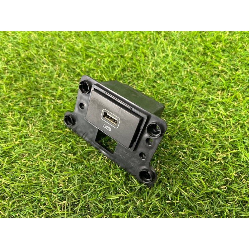 Разьем USB (электрика) Hyundai Ioniq AE 2021 1.6 Hybrid 96120G2100