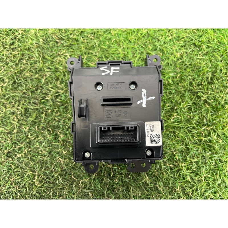 Блок кнопок (електрика / кнопки) Hyundai Santa Fe TM 2019 2.4GDI 93310S2350VCS