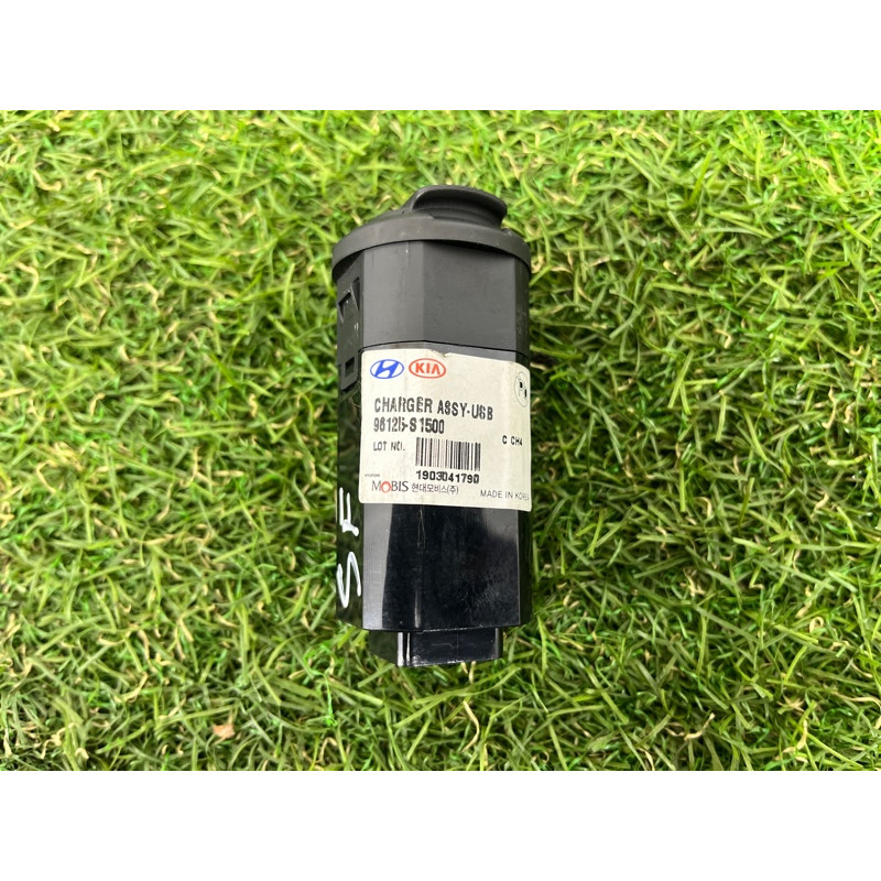 USB роз'єм (електрика) Hyundai Santa Fe TM 2019 2.4GDI 96125S1500