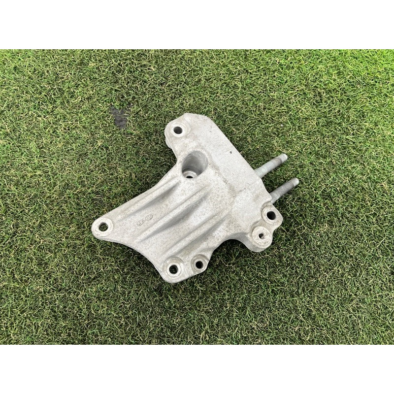 Кронштейн подушки двигателя (кронштейны двигателя) Hyundai Santa Fe TM 2019 2.4GDI 216702GGB1