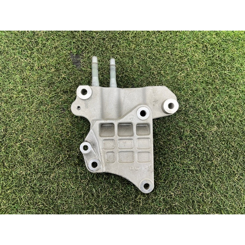 Кронштейн подушки двигателя (кронштейны двигателя) Hyundai Santa Fe TM 2019 2.4GDI 216702GGB1