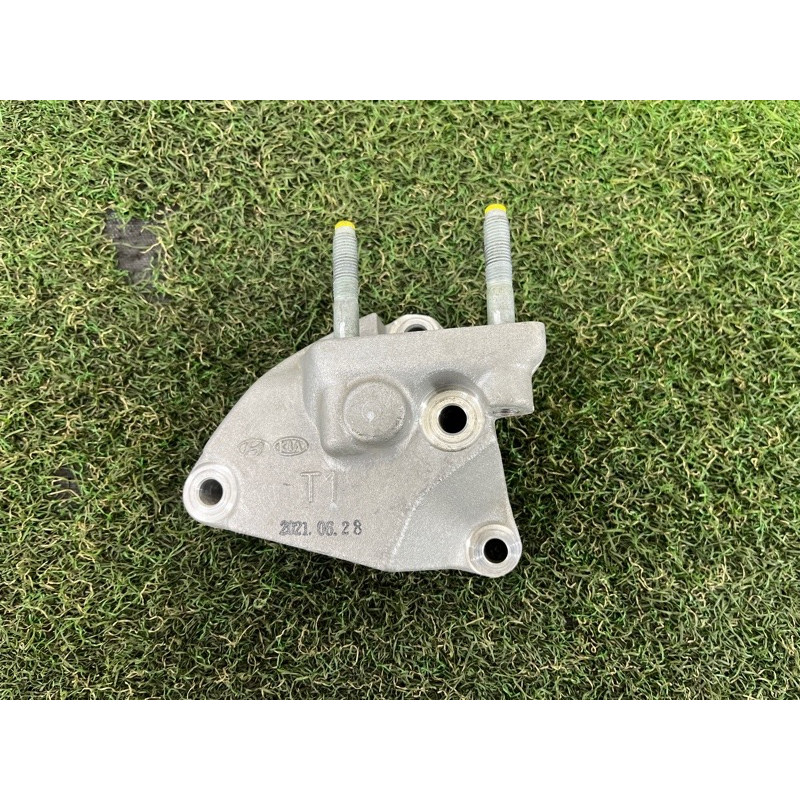 Кронштейн подушки двигателя (кронштейны двигателя) Hyundai Ioniq AE 2021 1.6 Hybrid 2167003HA1