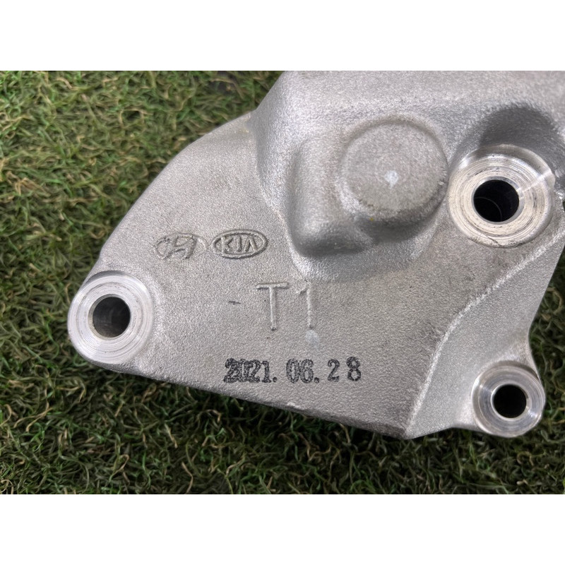 Кронштейн подушки двигателя (кронштейны двигателя) Hyundai Ioniq AE 2021 1.6 Hybrid 2167003HA1