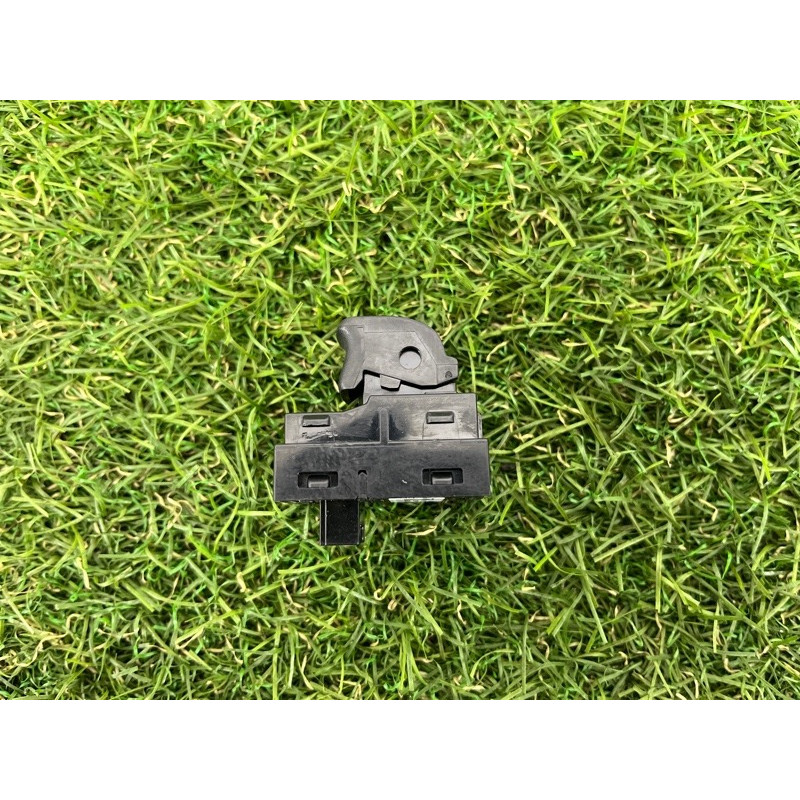 Кнопка склопідйомника (електрика / кнопки) BMW 5-series G30 2017 2.0 B46B20 61319327031