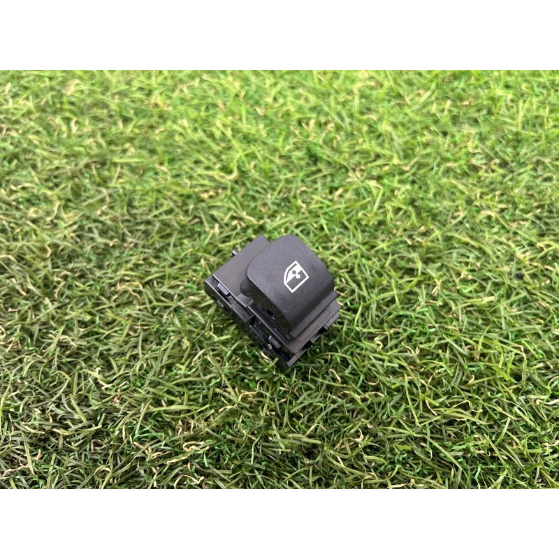 Кнопка склопідйомника (електрика / кнопки) BMW 5-series G30 2017 2.0 B46B20 61319327031