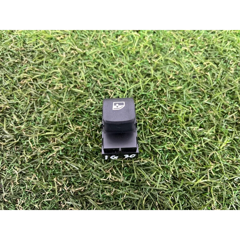 Кнопка склопідйомника (електрика / кнопки) BMW 5-series G30 2017 2.0 B46B20 61319327031