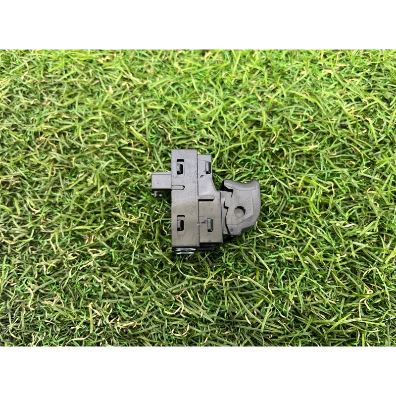 Кнопка склопідйомника (електрика / кнопки) BMW 5-series G30 2017 2.0 B46B20 61319327031