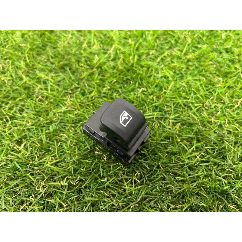 Кнопка стеклоподъемника (электрика / кнопки) BMW 5-series G30 2017 2.0 B46B20 61319327031