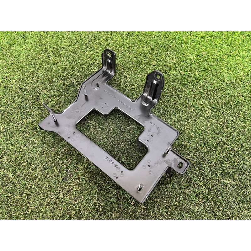 Кронштейн блока управления двигателем (кузов и элементы) Hyundai Ioniq AE 2021 1.6 Hybrid 3911203HE3