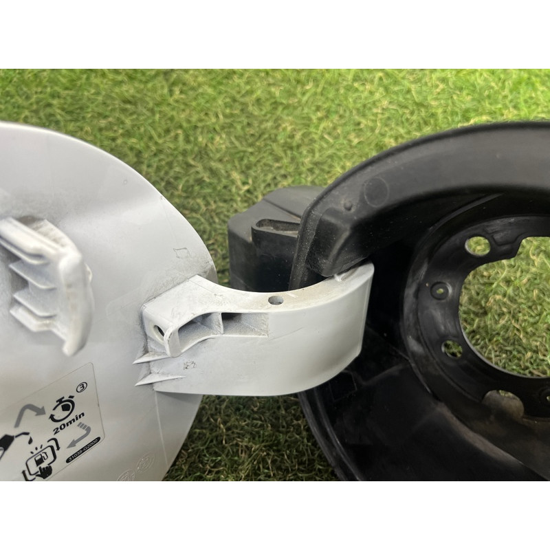 Лючок топливного бака (кузов и элементы) Hyundai Ioniq AE 2021 1.6 Hybrid 69513G2000