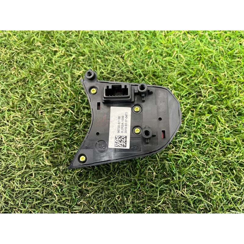 Кнопки керма (електрика / кнопки) Hyundai Santa Fe TM 2019 2.4GDI 96720S1130