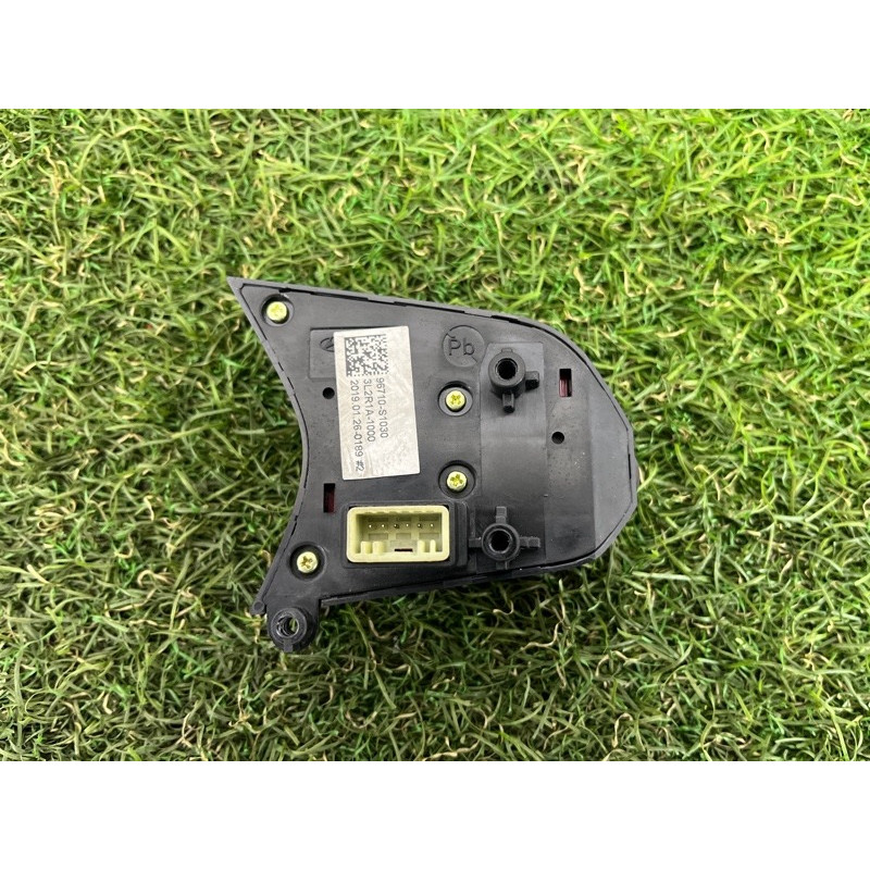 Кнопки керма (електрика / кнопки) Hyundai Santa Fe TM 2019 2.4GDI 96710S1030VCS